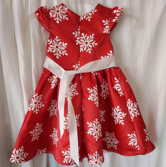 Little Girls' Red/White Snow Flake Holiday Dress. - Picture 4 of 10